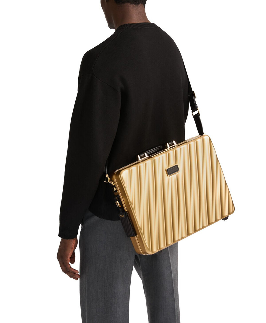 19 degree aluminium briefcase