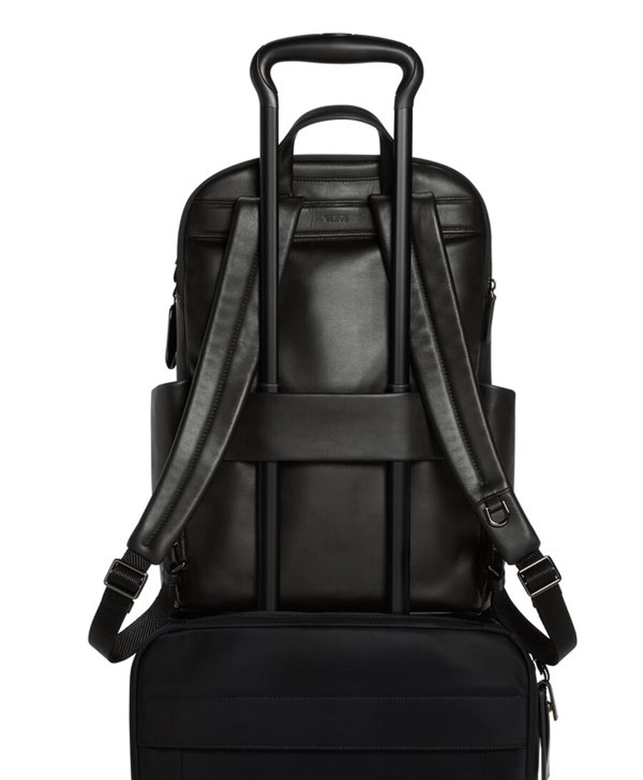 voyageur raina backpack