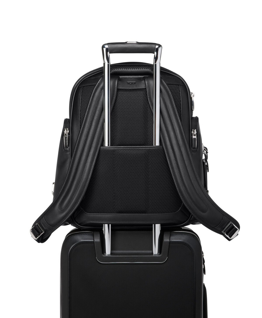 arrivé larson medium backpack