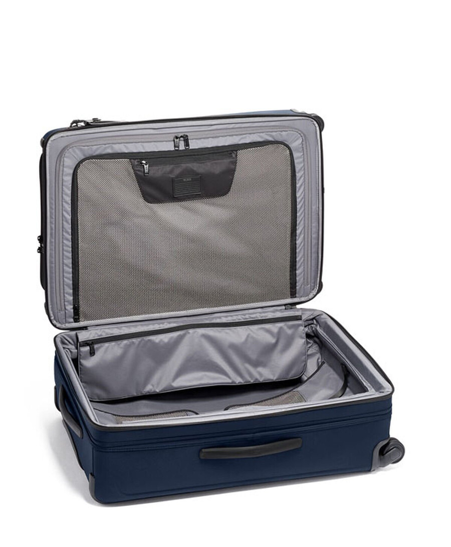 alpha 3 medium trip expandable checked luggage 735 cm