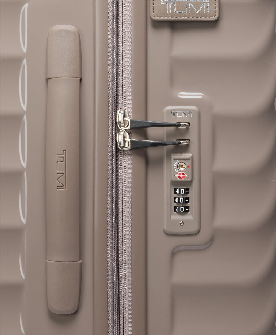 19 degree extended trip expandable checked luggage 775 cm