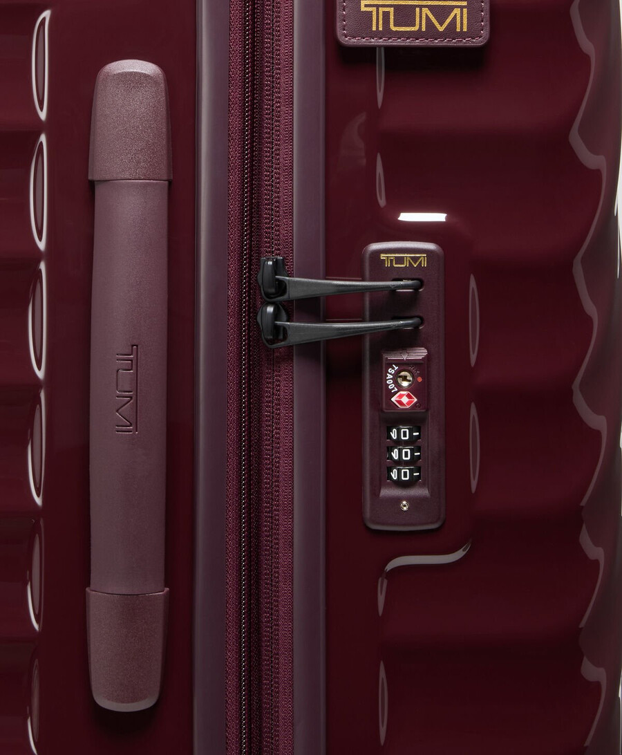 19 degree extended trip expandable checked luggage 775 cm