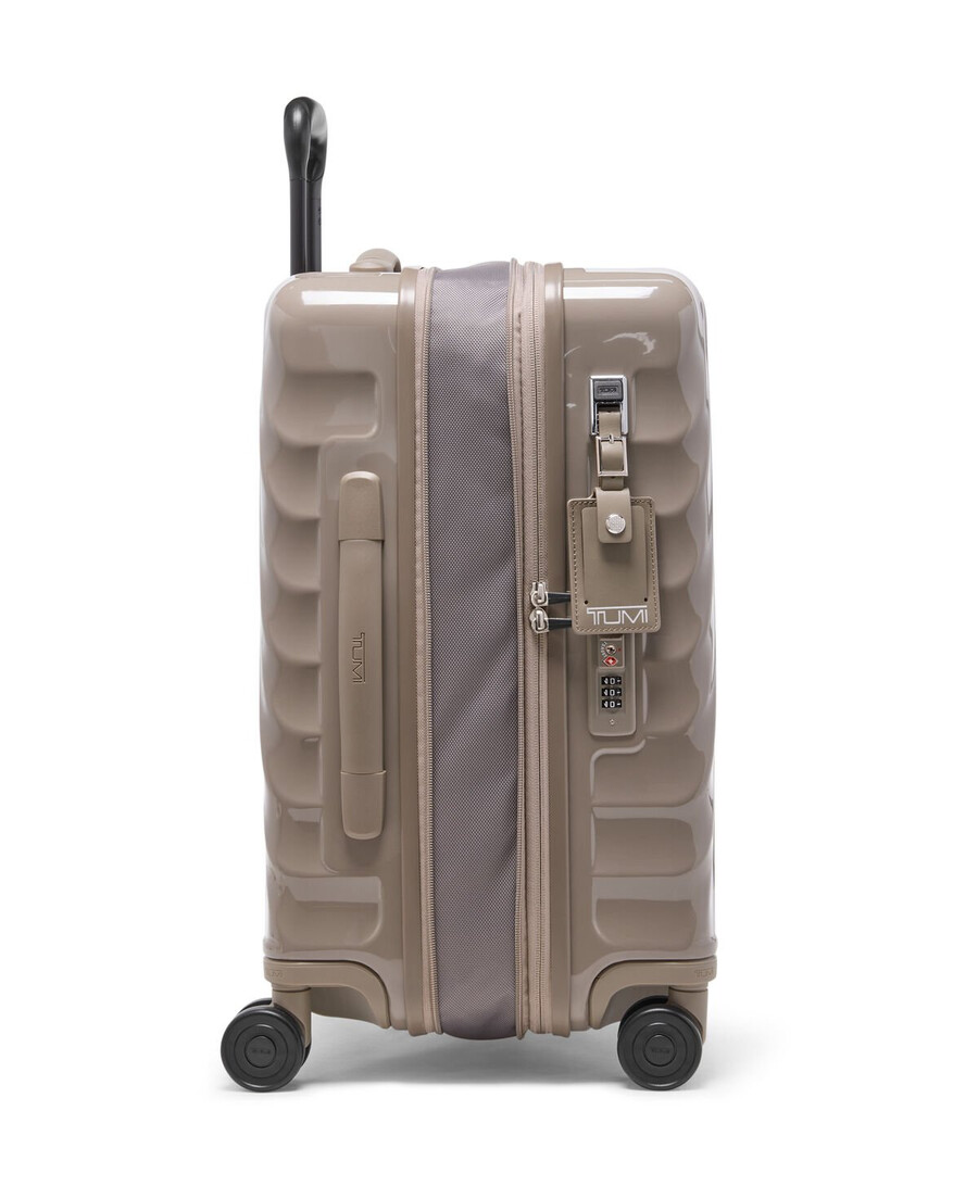 19 degree international expandable carry-on 55 cm