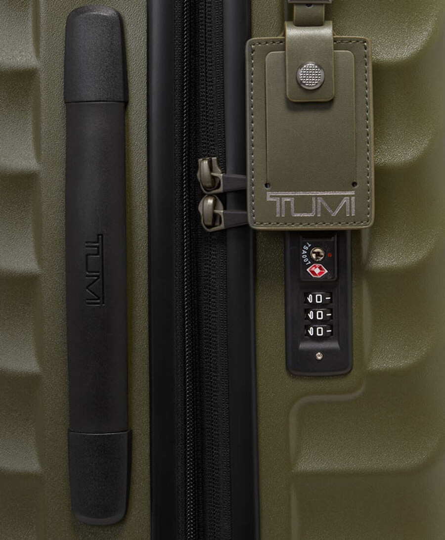 19 degree international expandable carry-on 55 cm