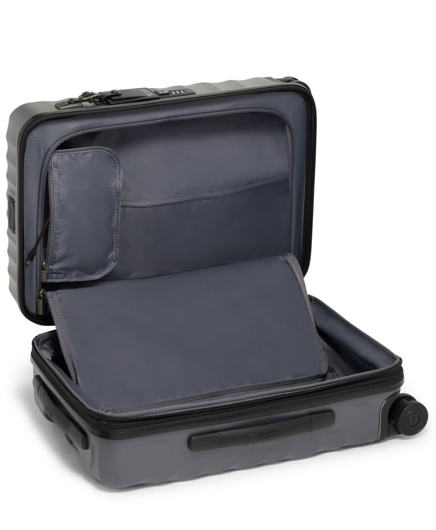 19 degree international expandable carry-on 55 cm