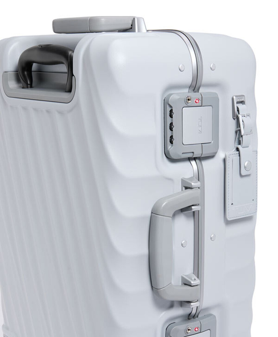 19 degree frame international carry-on 55 cm