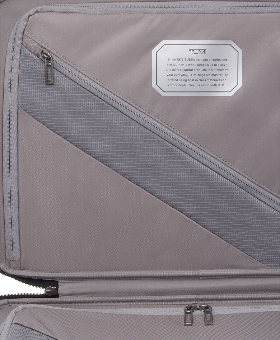 19 degree lite international carry-on 55 cm