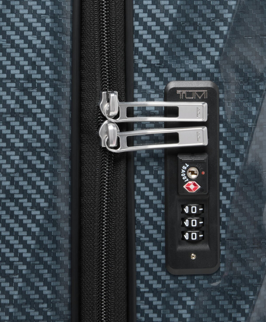 19 degree lite international carry-on 55 cm