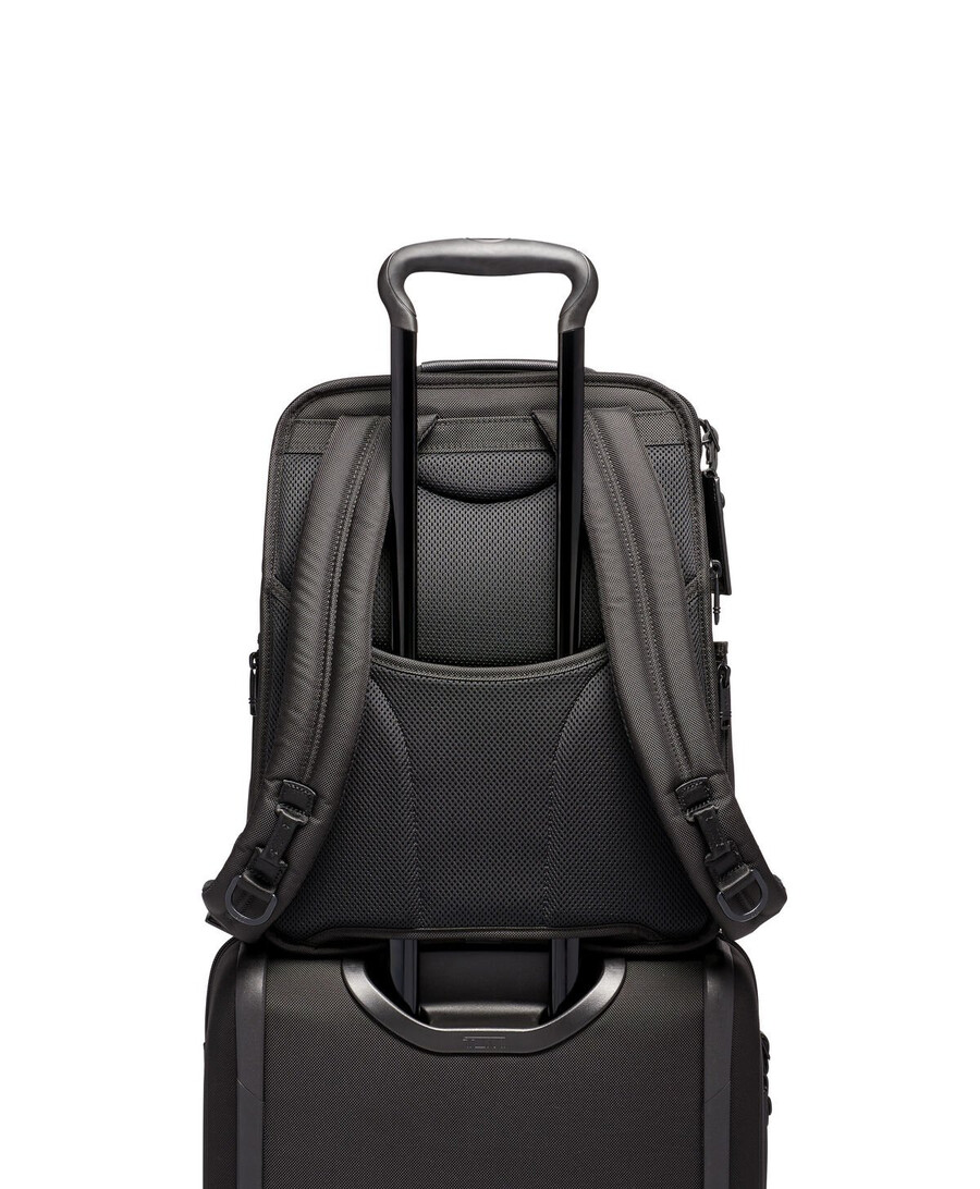 alpha 3 slim solutions brief pack