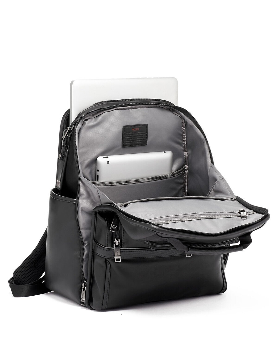alpha compact laptop brief pack