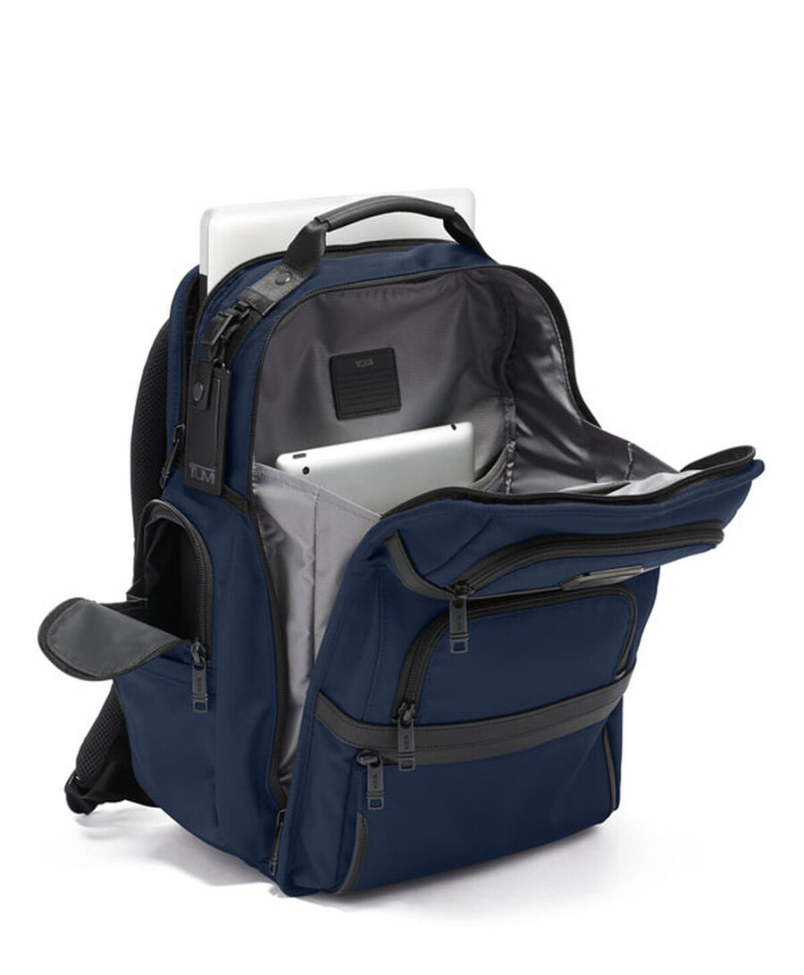 alpha 3 brief pack