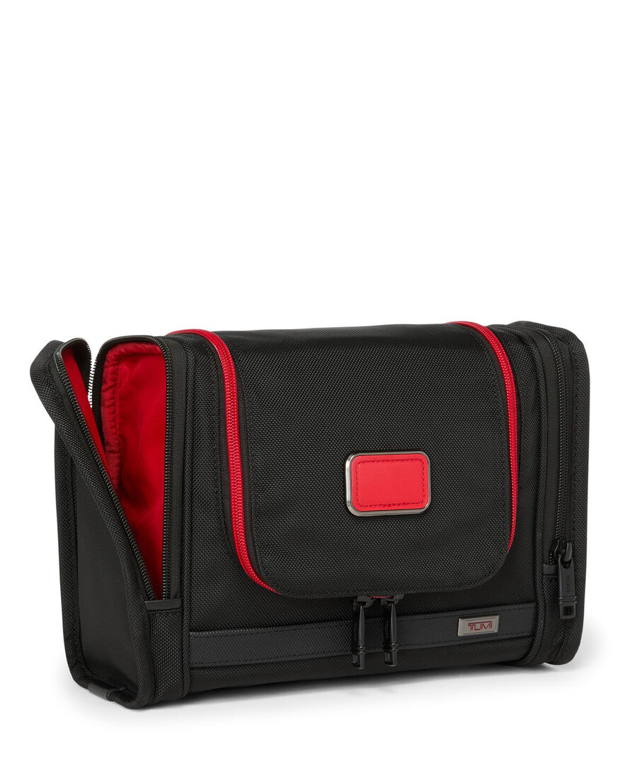 alpha 3 hanging travel kit