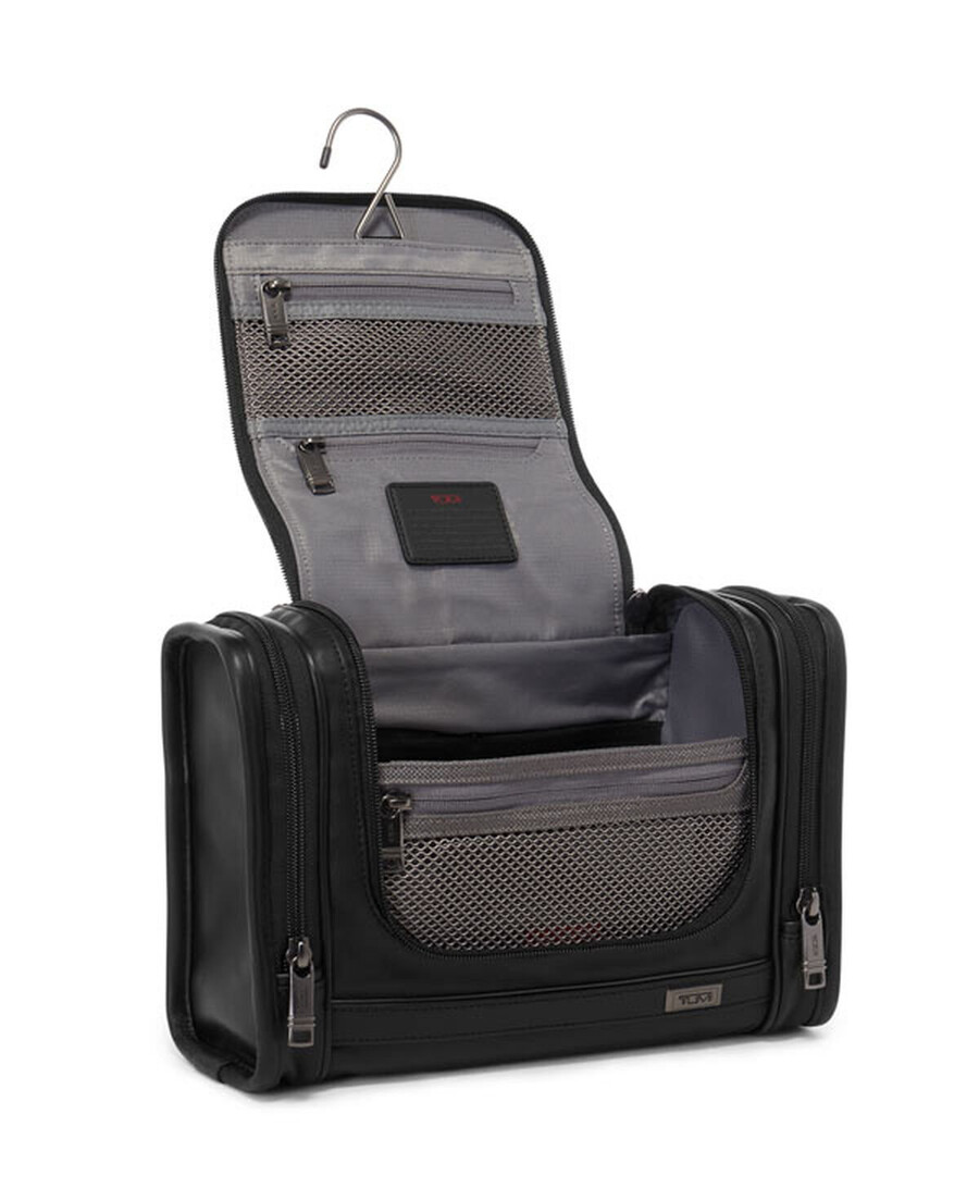 alpha 3 hanging travel kit