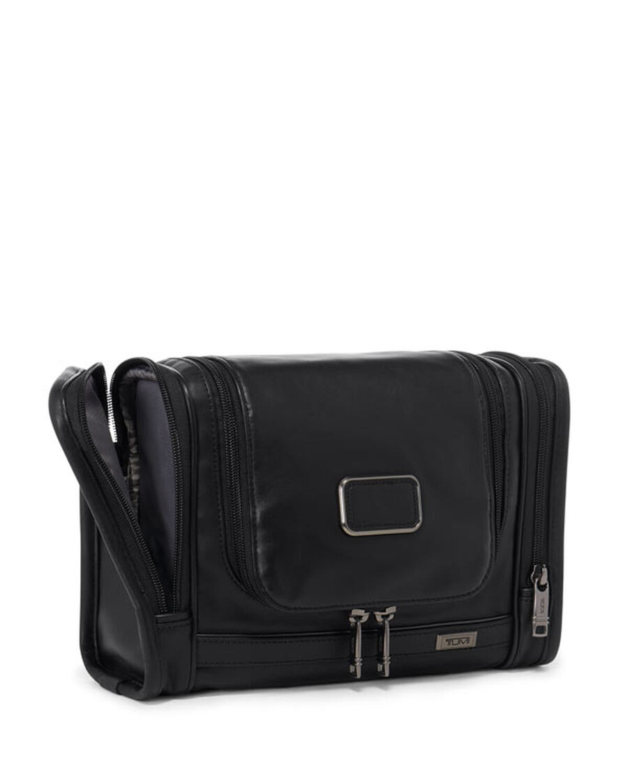 alpha 3 hanging travel kit