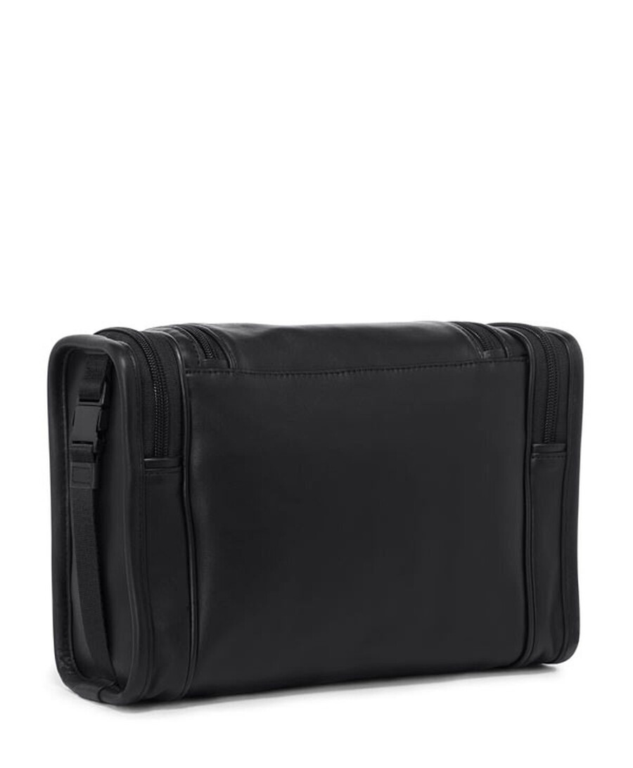 alpha 3 hanging travel kit