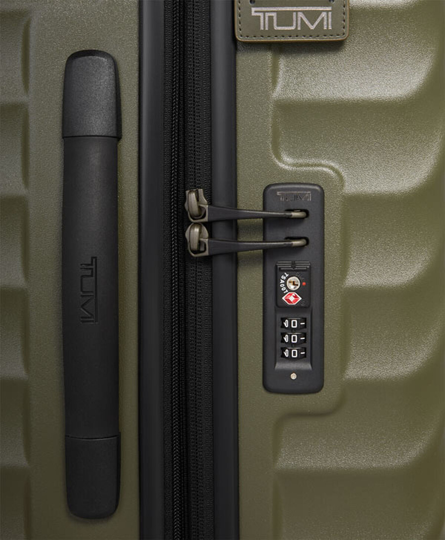 19 degree short trip expandable checked luggage 66 cm