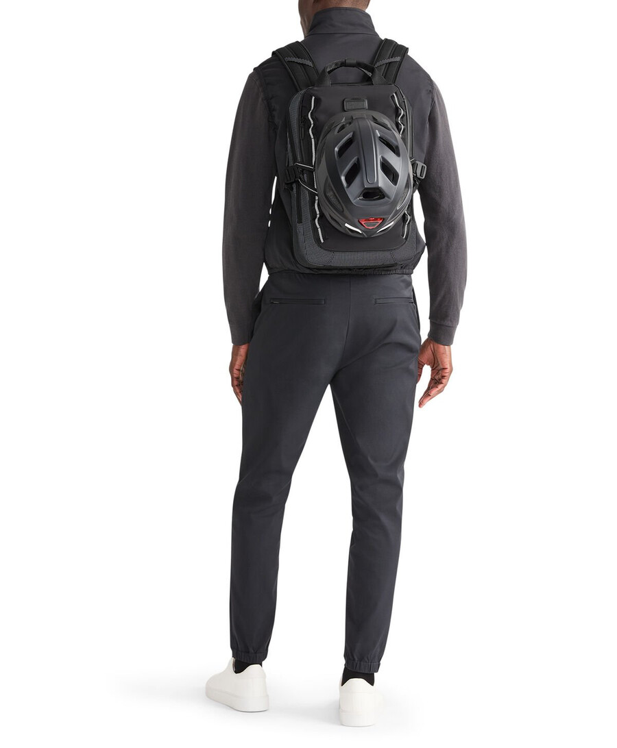 alpha bravo tour biking backpack
