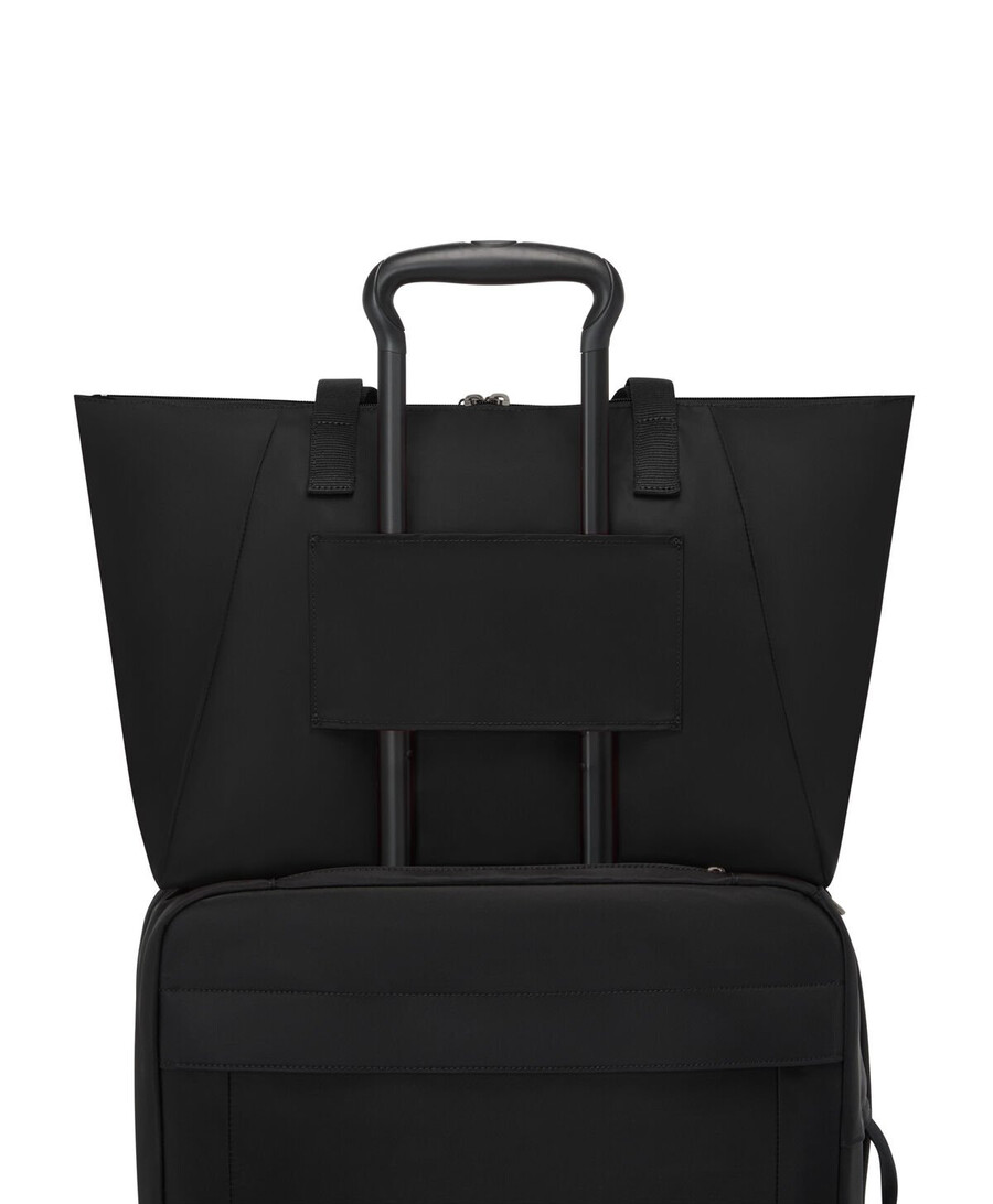 voyageur just in case medium tote