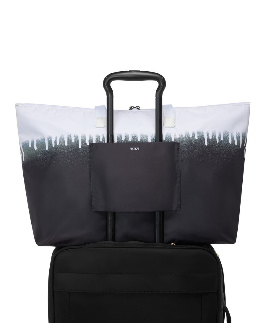 voyageur just in case tote