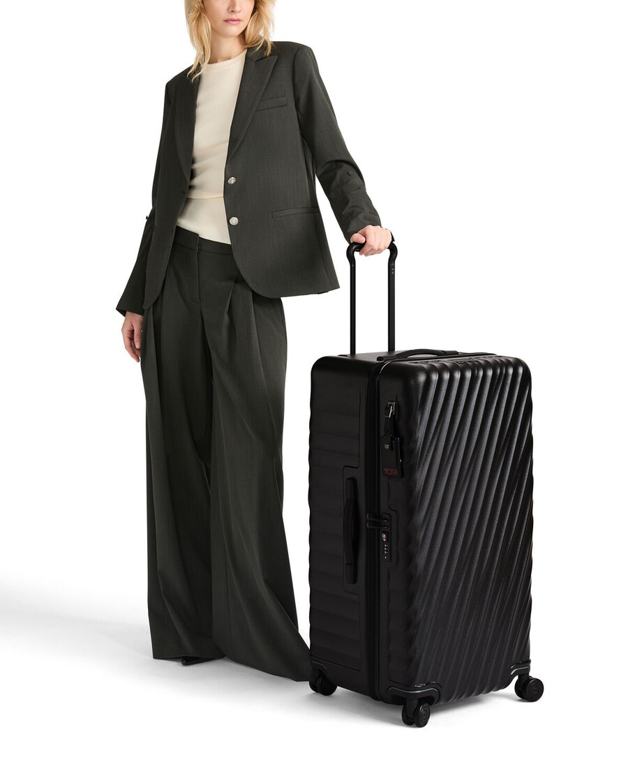 19 degree large rolling trunk