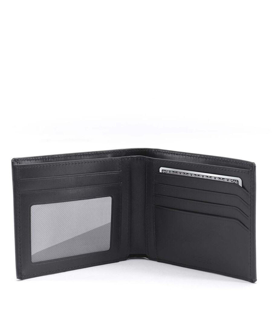nassau wallet